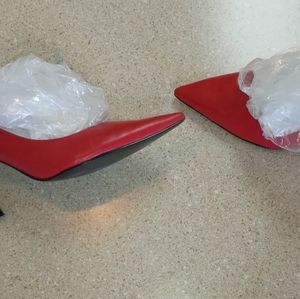 Brand new nb nine west leather heels size 8 $20.00.